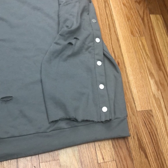 Tobi destructive sweatshirt - Picture 6 of 9